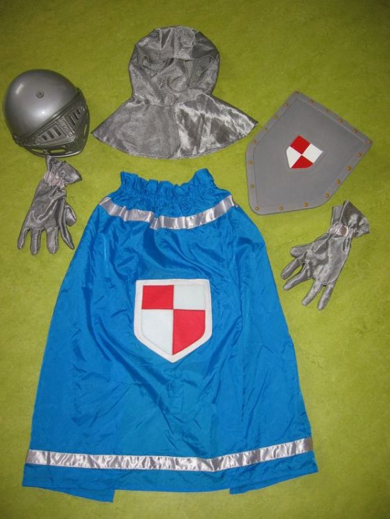 Rytíř modro-stříbrný (5-10let) – evidenční číslo/rc17.